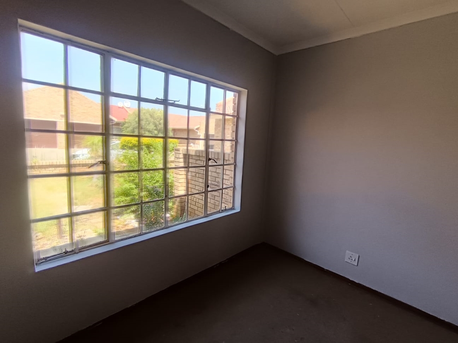 2 Bedroom Property for Sale in Minerva Gardens Northern Cape